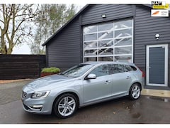 Volvo V60 - 2.4 D6 AWD Plug-In Hybrid Summum Bi-Xenon, Cruise-Control, Full-Map Navi, Leer en Stoelver