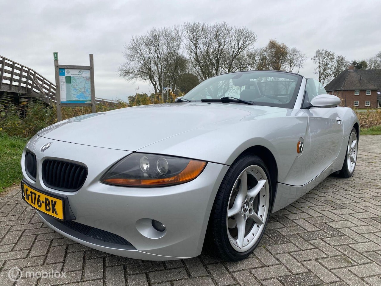 BMW Z4 Roadster - 2.2i / 6 cilinder / Zeer netjes! / Inr mog! - AutoWereld.nl