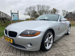 BMW Z4 Roadster - 2.2i / 6 cilinder / Zeer netjes / Inr mog