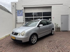 Volkswagen Polo - 1.4-16V Comfortline Airco/Cruisecontrol/LMvelgen
