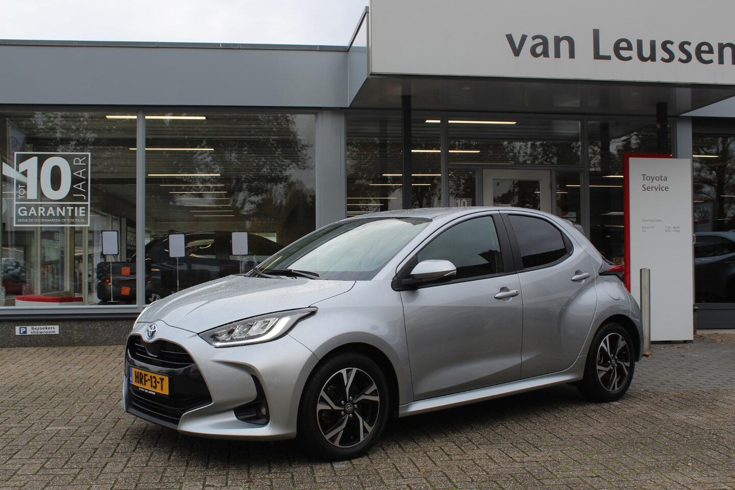 Toyota Yaris - HYBRID 115 DYNAMIC STOEL&STUURVERW. APPLE/ANDROID LED KOPLAMPEN 16" LM-VELGEN CLIMA AD-CRU - AutoWereld.nl