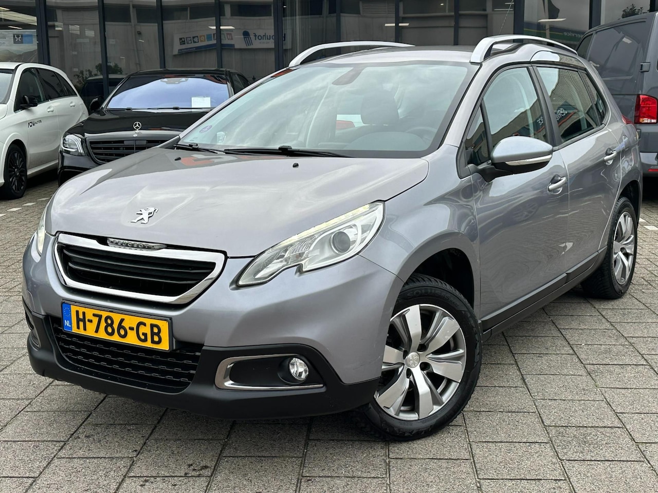Peugeot 2008 - 1.2 VTi Allure 1.2 VTi Allure - AutoWereld.nl