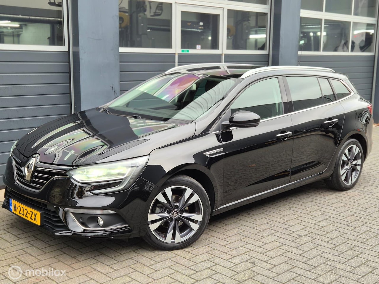 Renault Mégane Estate - 1.3 TCe Limited | LED | CLIMA | NAVI | 17'' | - AutoWereld.nl