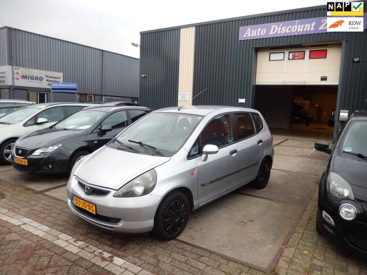 Honda Jazz - 1.4 LS APK NIEUWE TOT 30-10-2026 - AutoWereld.nl