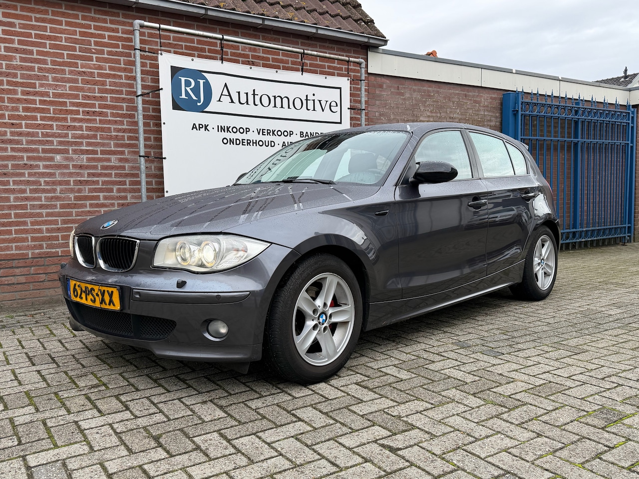 BMW 1-serie - 120i High Executive APK 9-2026/NAP/AUTOMAAT - AutoWereld.nl