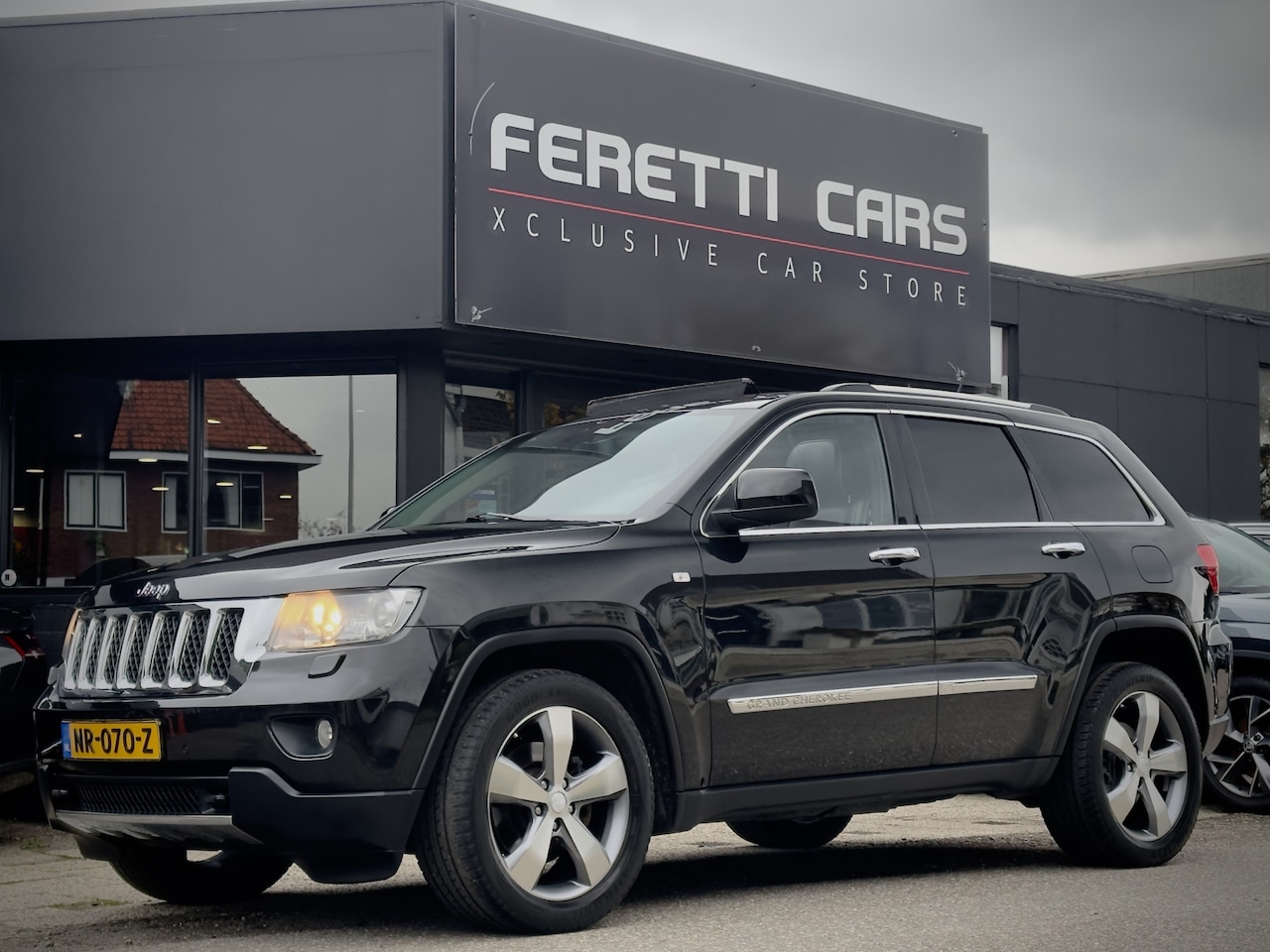 Jeep Grand Cherokee - 3.6 AUT5 OVERLAND FIRST-EDITION 286PK PANODAK LEDER NAVI CAMERA LED LMV PDC - AutoWereld.nl