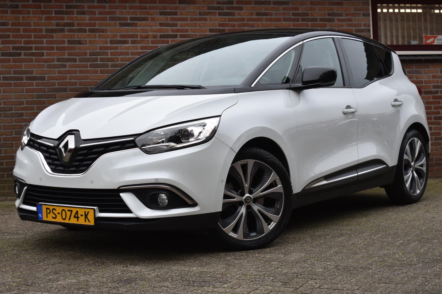 Renault Scénic - 1.5 dCi Intens '17 Navi Clima Cruise Inruil mogelijk - AutoWereld.nl