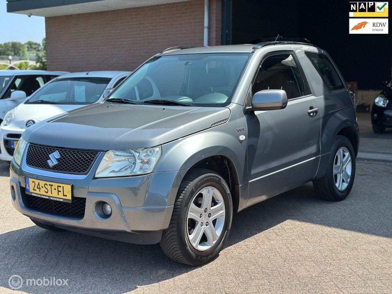 Suzuki Grand Vitara - 1.6-16V Exclusive AIRCO, APK, DEALER OH - AutoWereld.nl