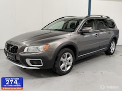 Volvo XC70 - 3.2 Summum LEER / XENON / FOUR-C / DYNAUDIO