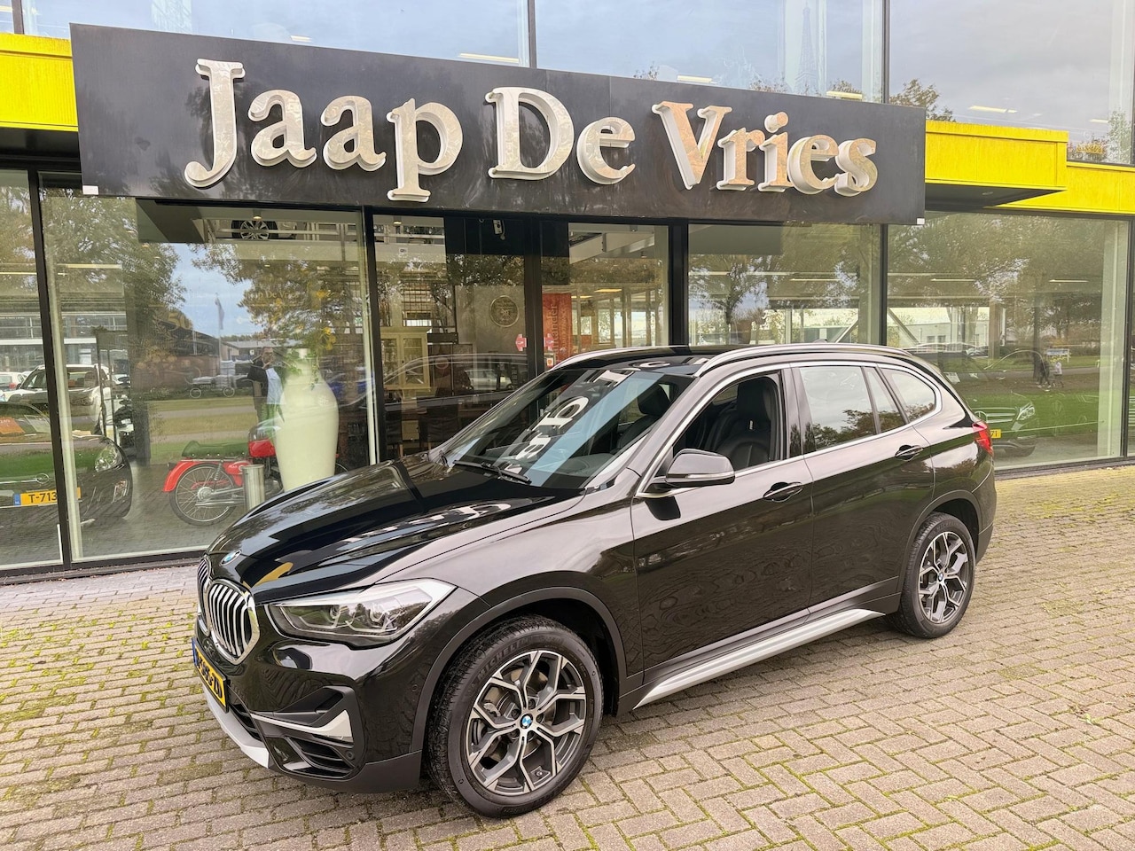 BMW X1 - sDrive20i High Executive Edition sDrive20i High Executive Edition - AutoWereld.nl