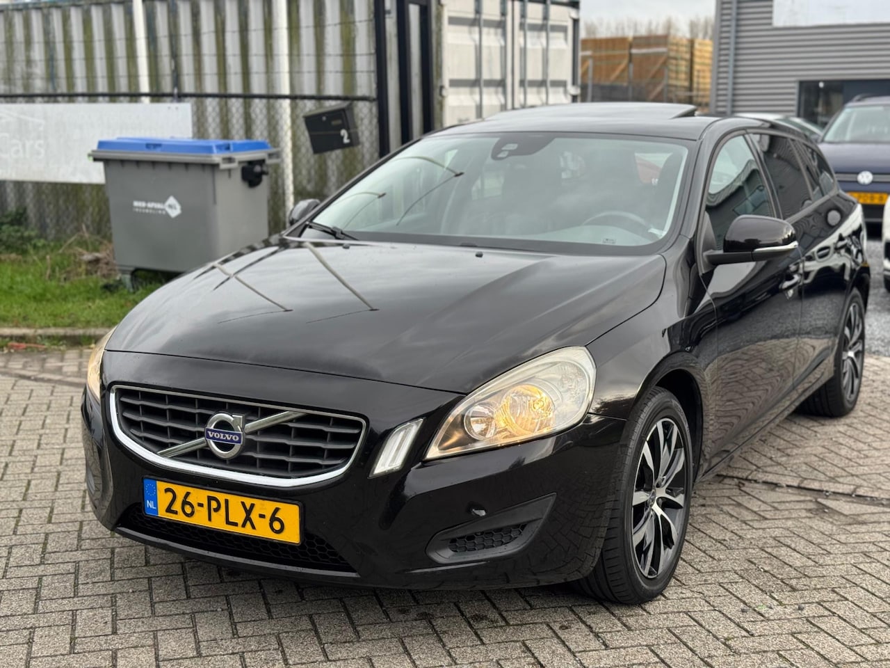 Volvo V60 - 1.6 T3 Kinetic Navi Clima Opendak Leer - AutoWereld.nl