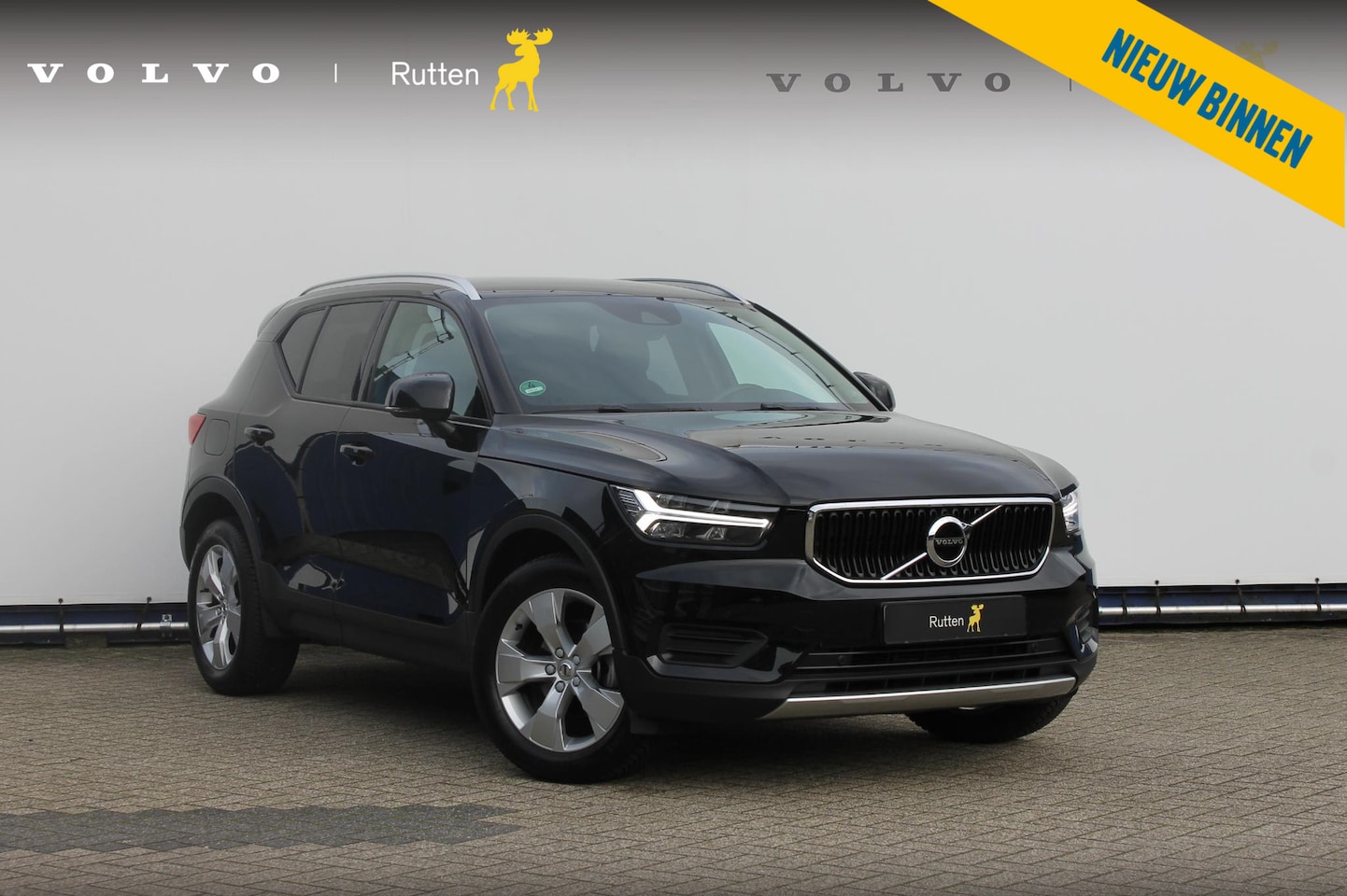 Volvo XC40 - T3 163PK automaat Momentum Pro / Climate Control/ Cruise control/ elektrische achterklep/ - AutoWereld.nl