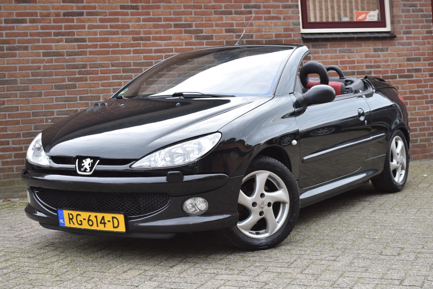 Peugeot 206 CC - 2.0-16V '03 Leder Clima - AutoWereld.nl