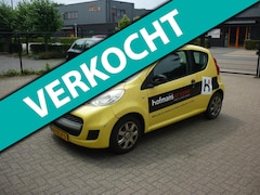 Peugeot 107 - 1.0-12V XR werkende airco div. beschadigingen nieuwe apk 10-2026