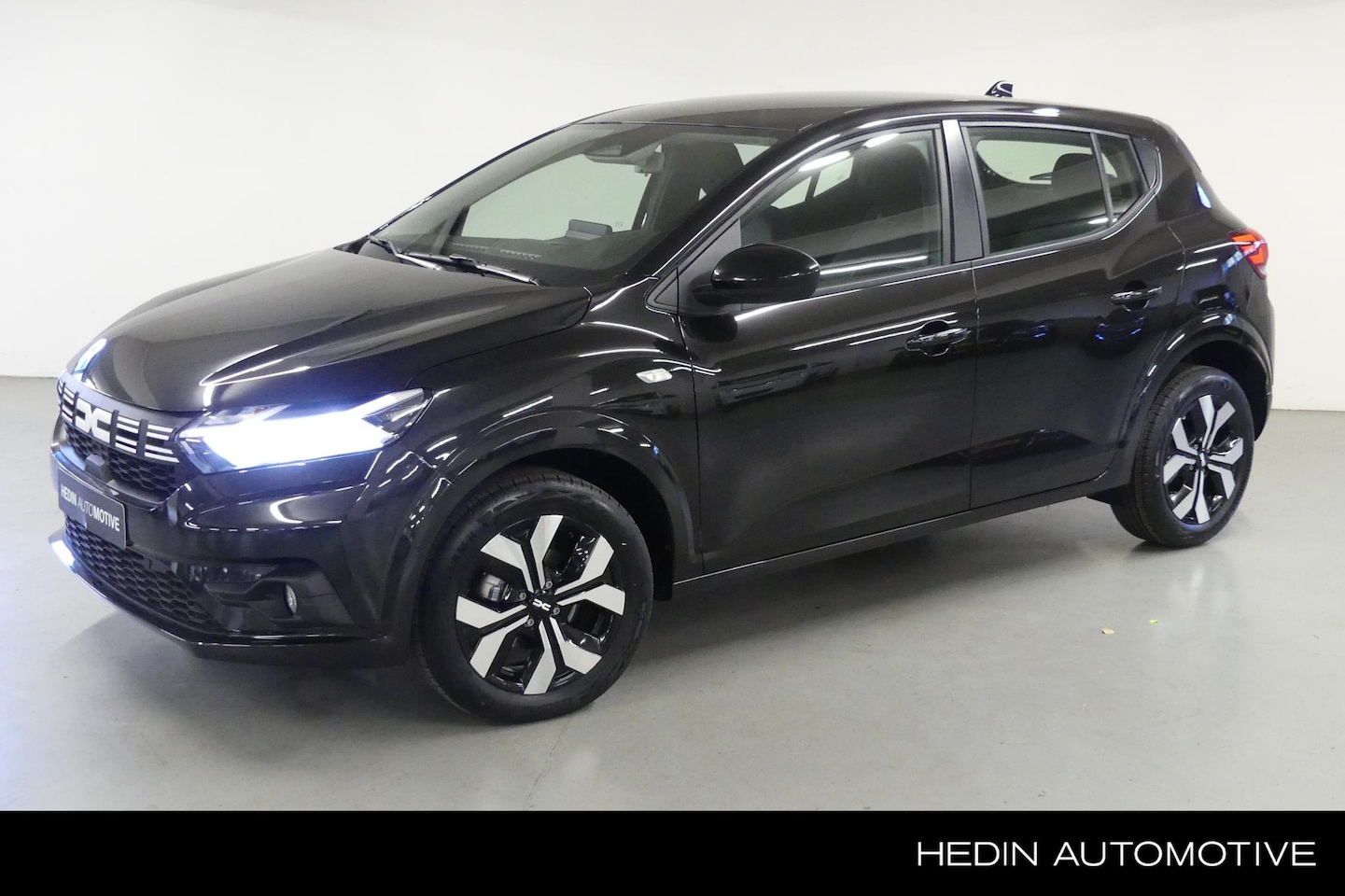 Dacia Sandero - TCe 90 Journey | media nav | pack comfort | reservewiel | elektrisch verwarmbare voorstoel - AutoWereld.nl