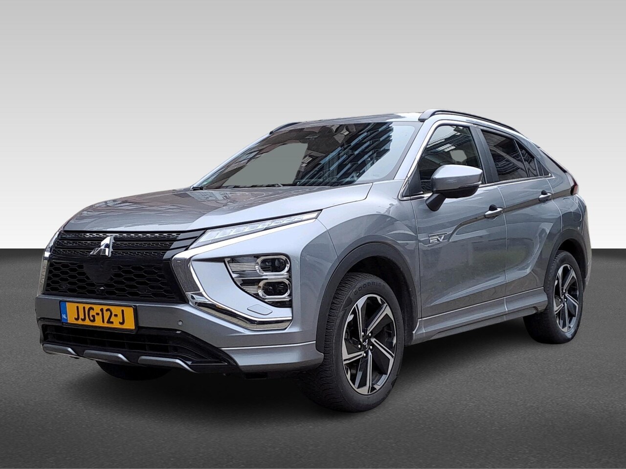 Mitsubishi Eclipse Cross - 2.4 PHEV 188PK 4WD BUSINESS INTENSE+ NAVI LED CAMERA ECC - AutoWereld.nl