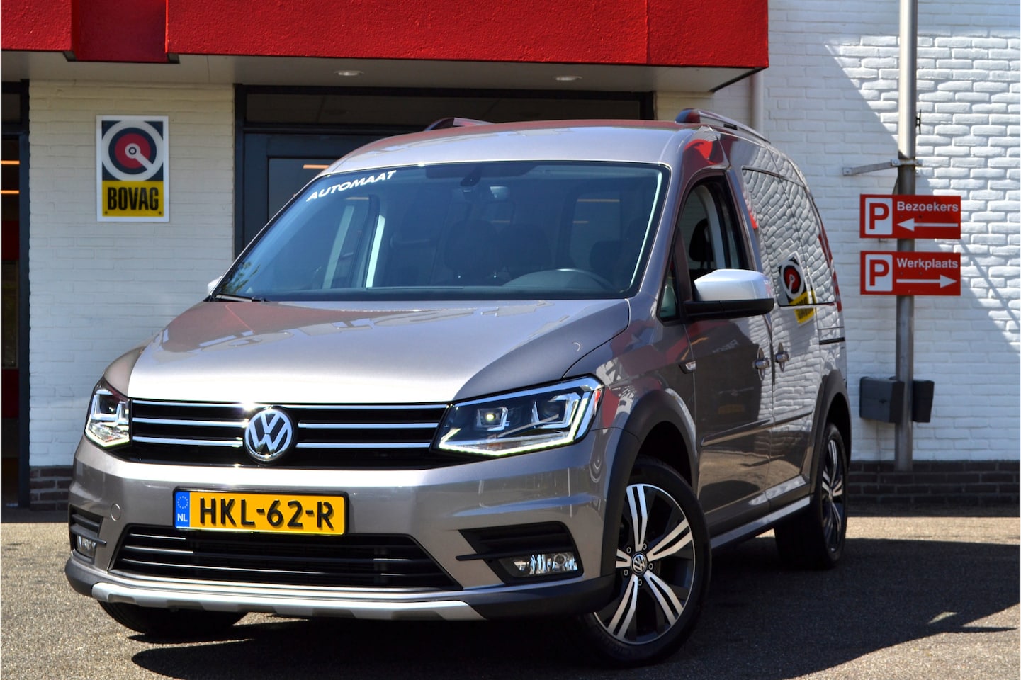 Volkswagen Caddy - 1.4 TSI All Track, DSG automaat, Navi, Clima, Pdc A, 38.000 km ! etc - AutoWereld.nl