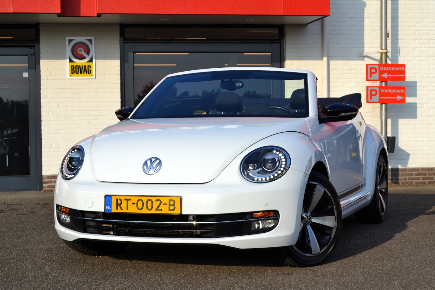 Volkswagen Beetle Cabriolet - 1.2 TSI Club, Navi, Clima, Pdc V+A, LM 18 inch, Xenon, Mistlampen, mooie staat ! - AutoWereld.nl