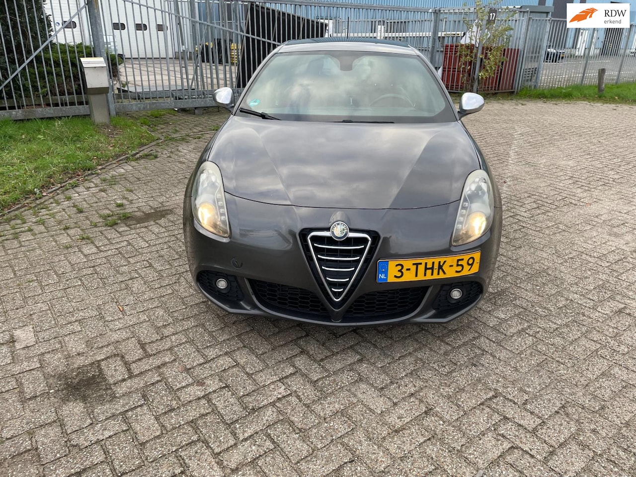 Alfa Romeo Giulietta - 1.6 JTDm Distinctive 1.6 JTDm Distinctive - AutoWereld.nl