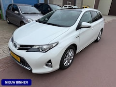 Toyota Auris Touring Sports - 1.8 Hybrid Lease dec-2014 Panoramadak Camera Navigatie Zeer goede auto met 100% dealer ond
