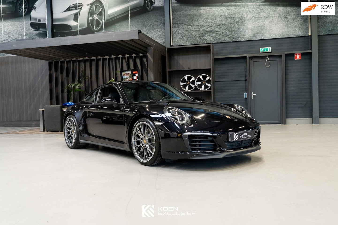 Porsche 911 - 991 3.0 Carrera 4 (2017) Sport Chrono, Sportuitlaat, schuifdak - AutoWereld.nl