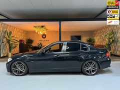 BMW 3-serie - 320i Business Line NAP AFN. Trekhaak parkeersensoren Cruise Clima Rijklaar