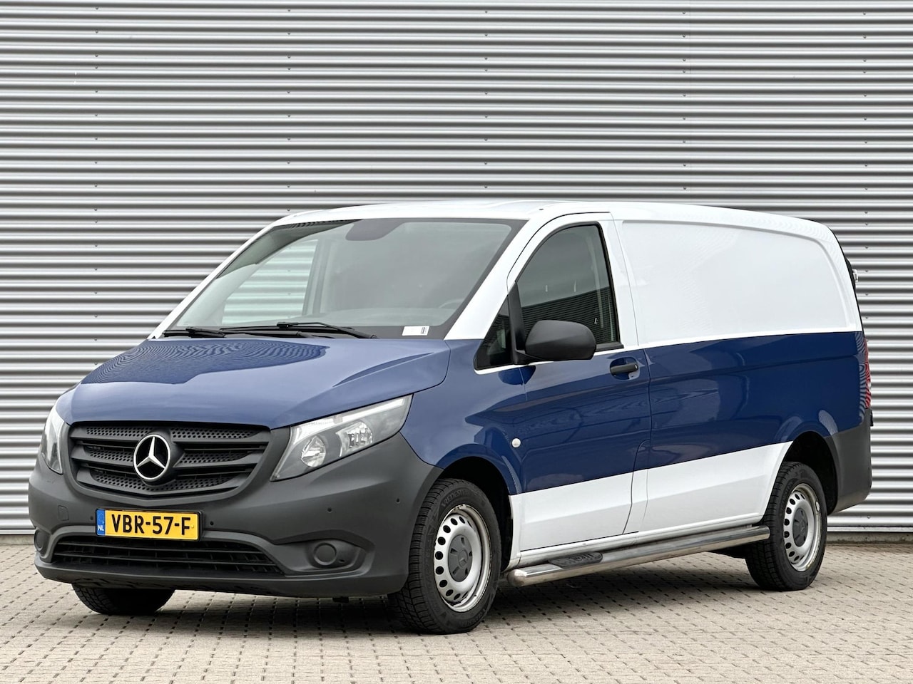 Mercedes-Benz Vito - 111 CDI Lang Airco Trekhaak in supermooie goede staat. TOPBUS - AutoWereld.nl
