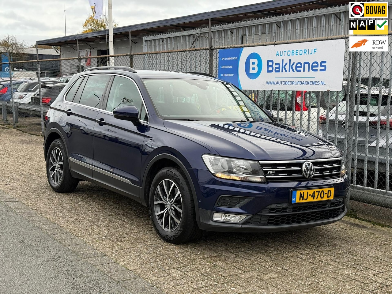 Volkswagen Tiguan - 1.4 TSI Comfortline | R-Line | Airco | Cruise | Trekhaak | - AutoWereld.nl