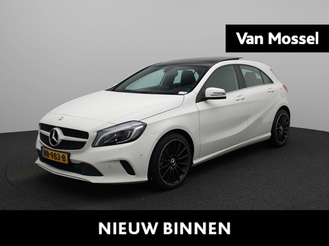 Mercedes-Benz A-klasse - 180 Prestige | Panoramadak | Airconditioning | Camera | Stoelverwarming | Lichtmetalen Vel - AutoWereld.nl