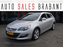 Opel Astra Sports Tourer - 1.4 Turbo Business +