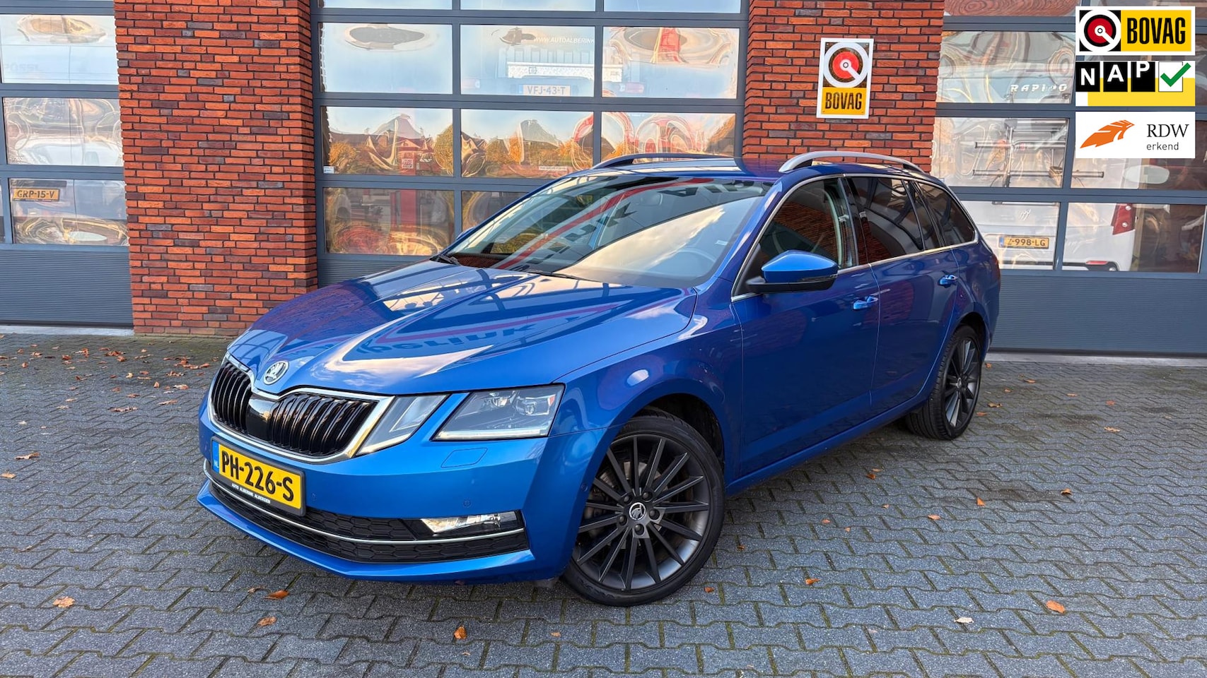Skoda Octavia Combi - 1.0 TSI DSG Sport|Kuipstoelen|Vol LED|Camera|Apple Carplay - AutoWereld.nl