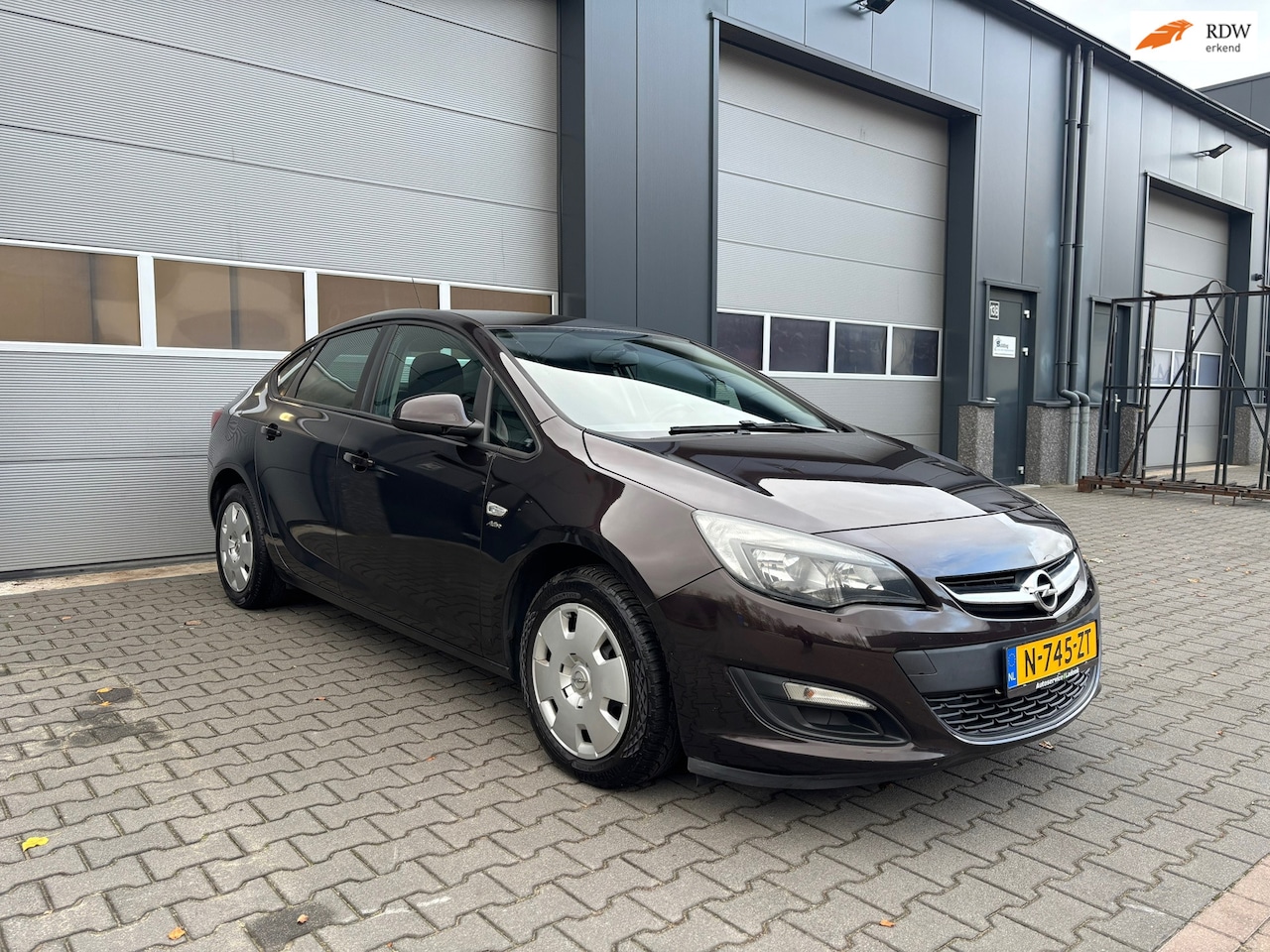 Opel Astra - 1.6 Sport 5DRS|AIRCO|CRUISECONTROLE|DBRIEMVERVANGEN|NIEUWE APK - AutoWereld.nl