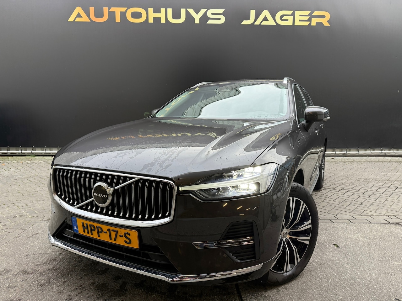 Volvo XC60 - 2.0 T8 Plug-in hybrid AWD Inscription - AutoWereld.nl