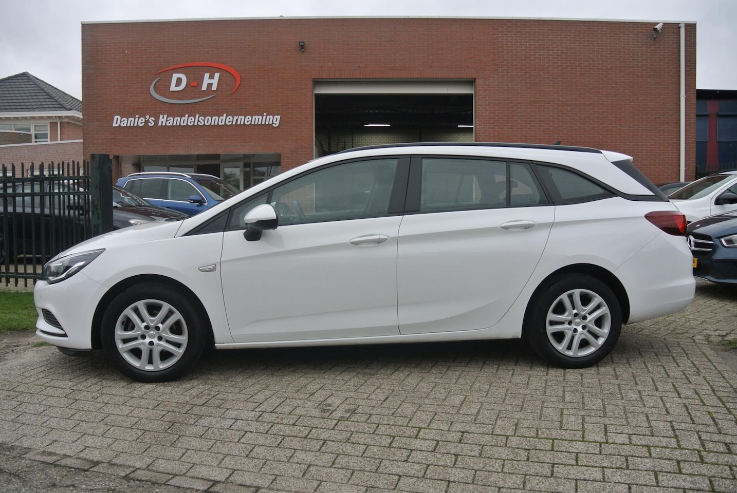 Opel Astra Sports Tourer - 1.0 Turbo Online Edition airco apk 09-09-2026 inruil mogelijk nap - AutoWereld.nl