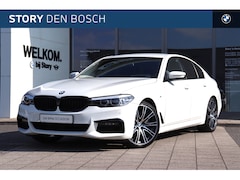 BMW 5-serie - 520i Executive M Sport Automaat / Sportstoelen / Achteruitrijcamera / Head-Up / M Sportond
