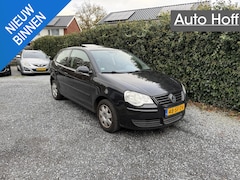 Volkswagen Polo - 1.4-16V Optive | Schuifdak | Airco | Cruise Control | Elekt. Ramen | LMV | Trekhaak | APK