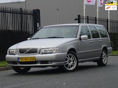 Volvo V70 - 2.4 Europa NAP/LEER/AIRCO/CRUISE/PDC/APK 11-2026