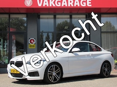 BMW 2-serie Coupé - Automaat 218i Executive Edition| Parelmoerwit metallic | Clima-Airco | Apple Carplay | PDC