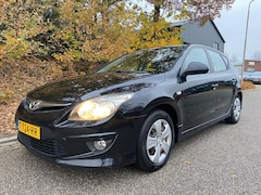 Hyundai i30 - 1.6i i-Drive Cool Automaat, BJ`2011