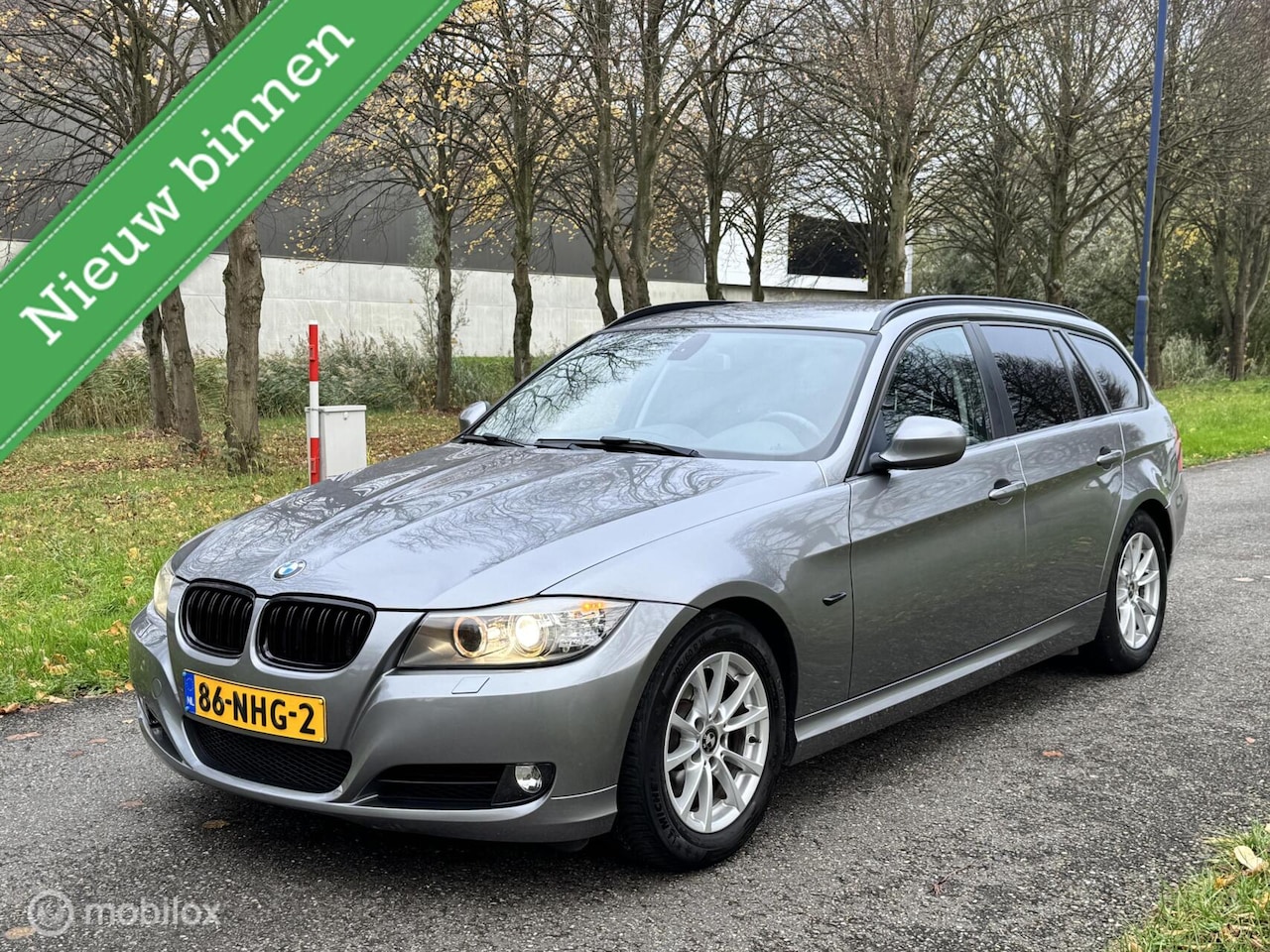 BMW 3-serie Touring - 318i*AUTOMAAT*NAP*DEALERONDERHOUDEN - AutoWereld.nl