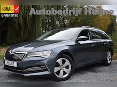 Skoda Superb Combi - iV 218PK DSG HYBRID BUSINESS TREKHAAK/NAVI/VIRTUAL