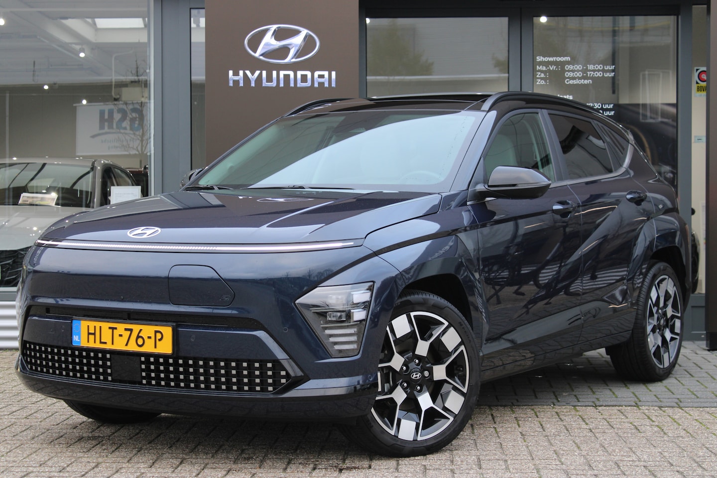 Hyundai Kona Electric - Premium Sky 65.4 kWh | Achterstoelen verwarmd | Cruise control adaptief met Stop&Go en stu - AutoWereld.nl