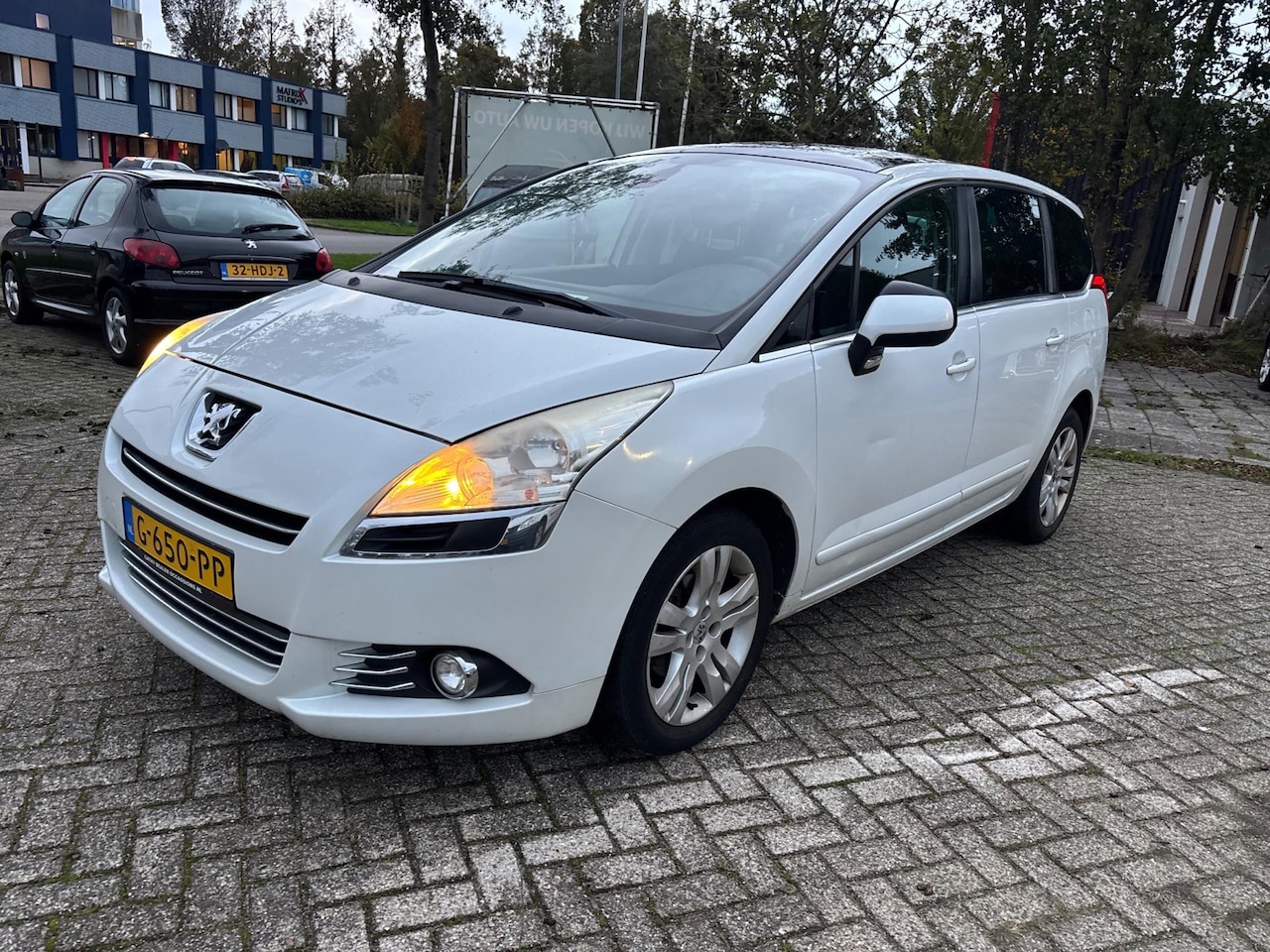Peugeot 5008 - 1.6 HDiF Blue Lease 7p. Koppeling niet goed!! - AutoWereld.nl