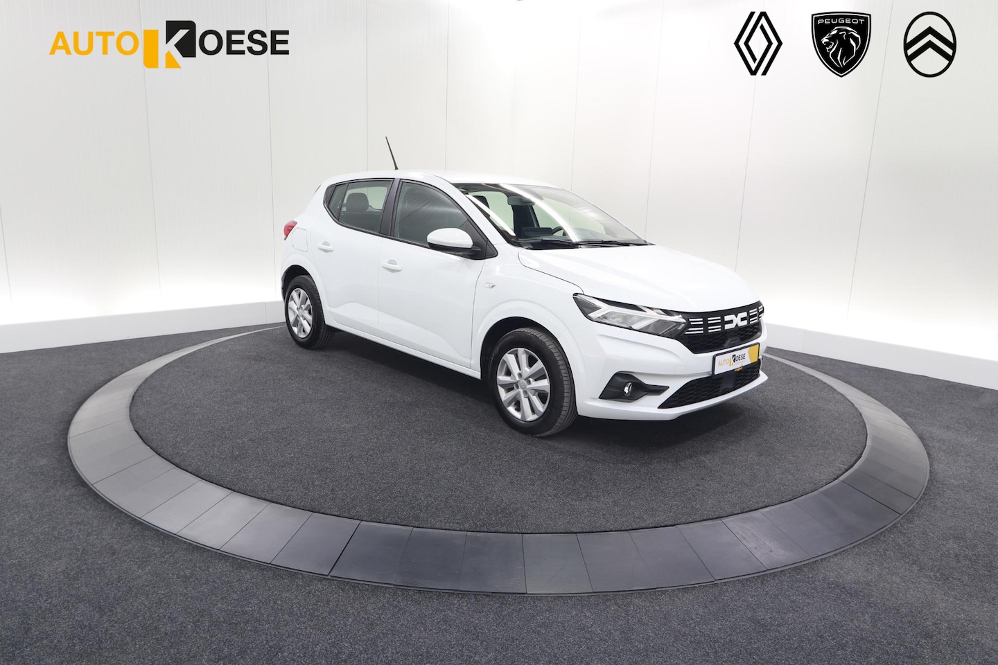 Dacia Sandero - TCe 90 CVT Expression | Parkeersensoren | Apple Carplay | Cruise Control - AutoWereld.nl