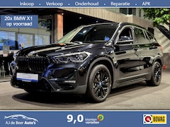 BMW X1 - xDrive25e High Executive Sportline | Black edition | Camera | HUD | Leder | Trekhaak | Nav