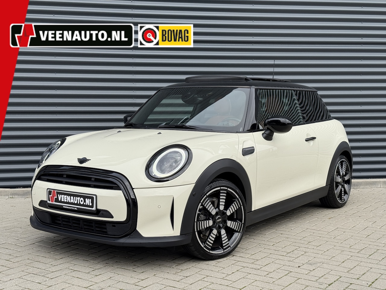 MINI Cooper - Mini 1.5 MINI Yours Pano/Leder/Camera/Apple/Stoel+stuur warm - AutoWereld.nl