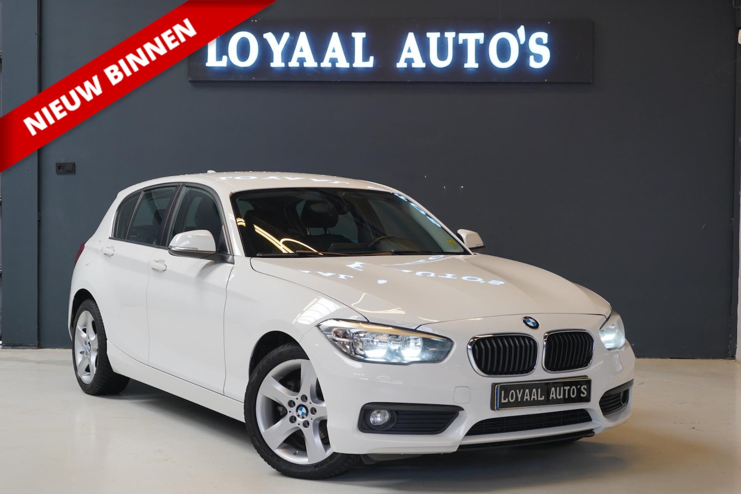 BMW 1-serie - 116i | NAVI | CRUISE | AIRCO |XENON | PDC | APK. - AutoWereld.nl
