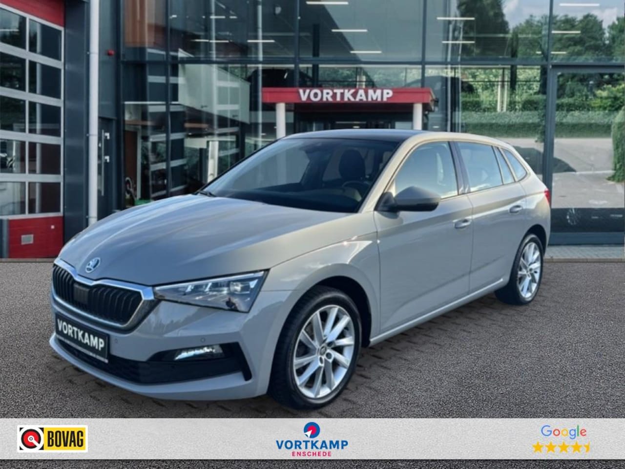 Skoda Scala - 1.0 TSI DSG STYLE GLAS-DAK/CAMERA/NAVI/CARPLAY/ACC/E-KLEP/STOELVERW - AutoWereld.nl