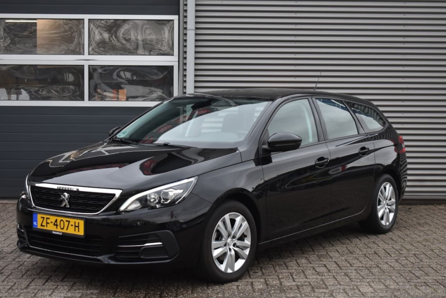 Peugeot 308 - 1.2 PURETECH ACTIVE + PACK CONNECT / P.DAK / APPLE CARPLAY/ANDRO - AutoWereld.nl