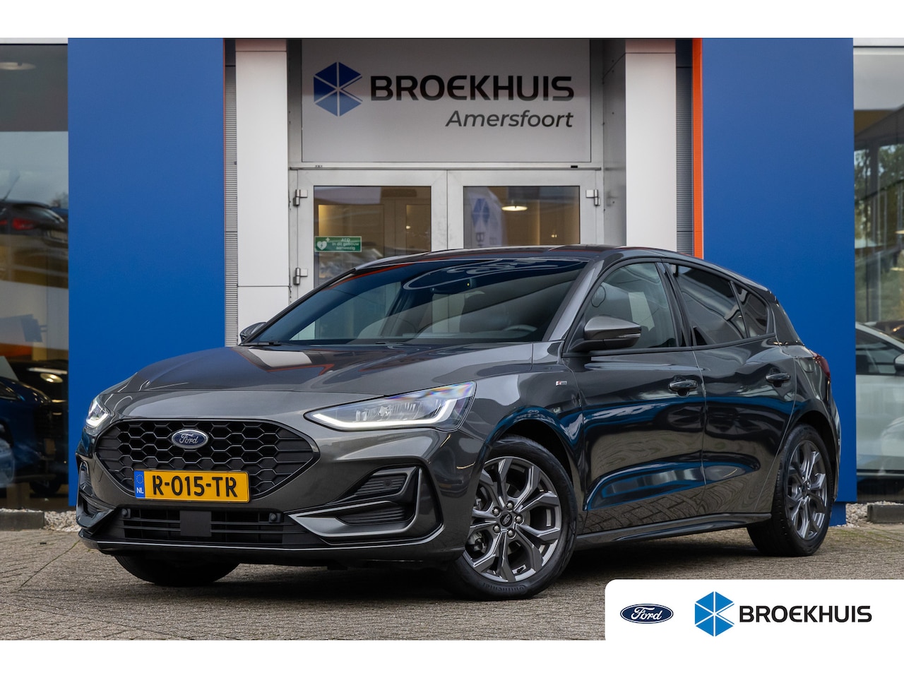 Ford Focus - 1.0 EcoBoost Hybrid ST Line | Trekhaak | Stoel/stuur/voorruit verwarming | Camera | Apple - AutoWereld.nl
